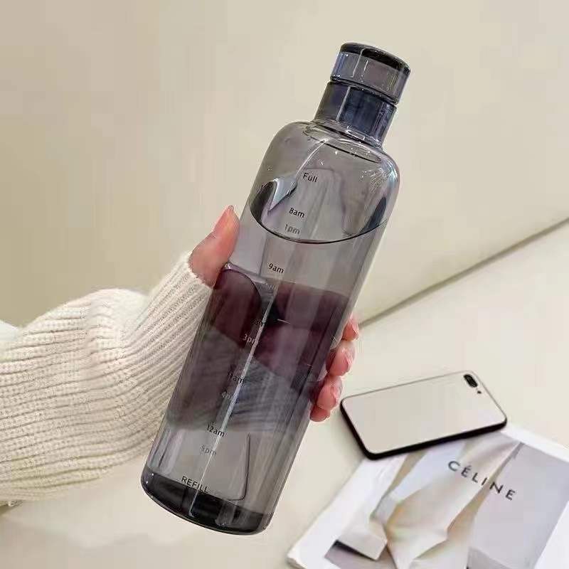 Transparente Wasserflasche